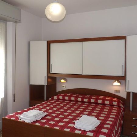 Hotel La Vela Белариа-Игеа Марина Стая снимка