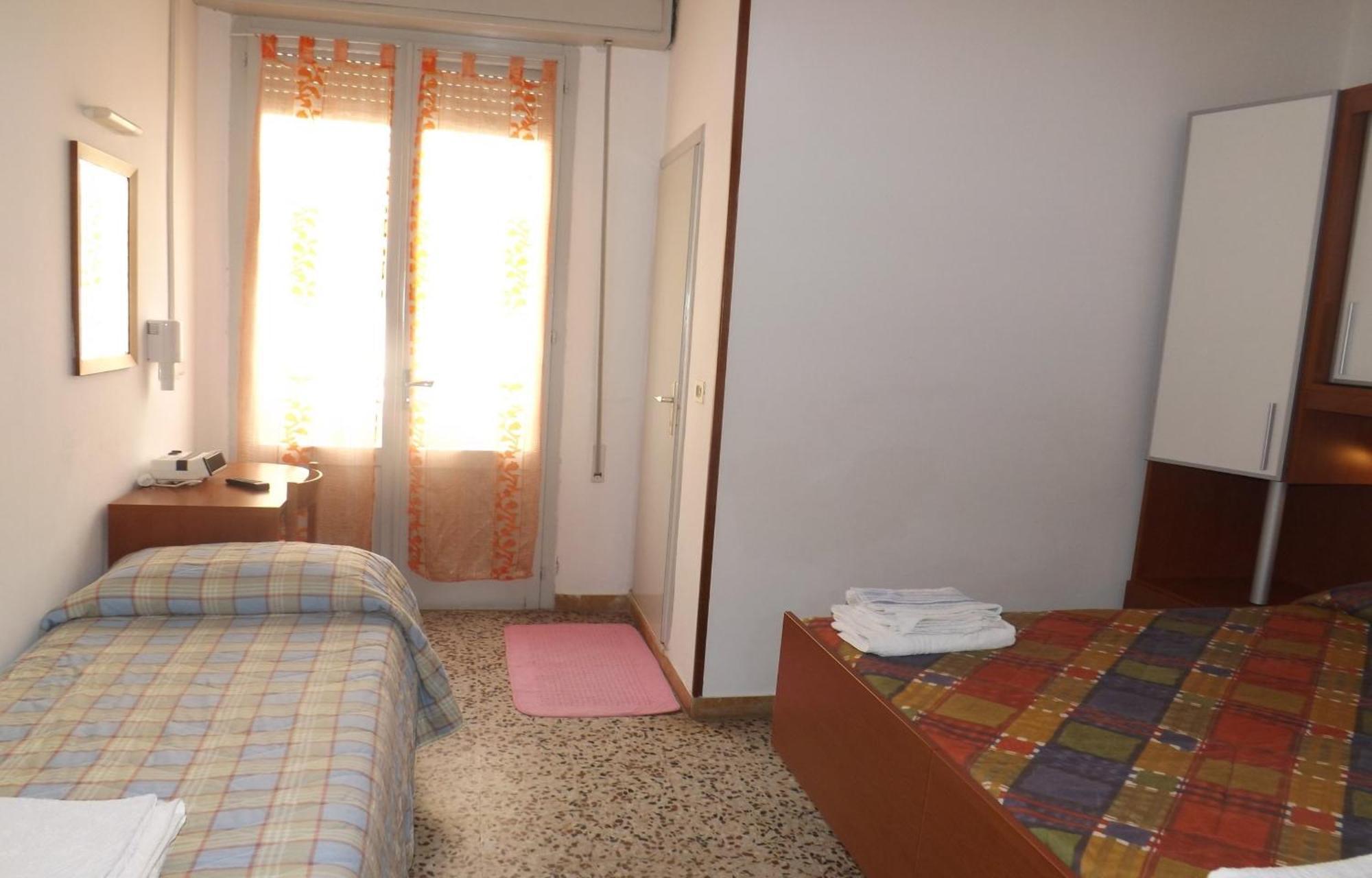 Hotel La Vela Белариа-Игеа Марина Стая снимка